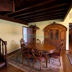 Casa, 5 dormitórios, 2 vagas, no bairro Cinqüentenário em Caxias do Sul para Comprar