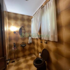 Casa, 5 dormitórios, 2 vagas, no bairro Cinqüentenário em Caxias do Sul para Comprar