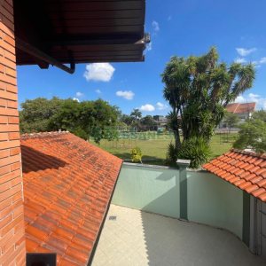 Casa, 5 dormitórios, 2 vagas, no bairro Cinqüentenário em Caxias do Sul para Comprar