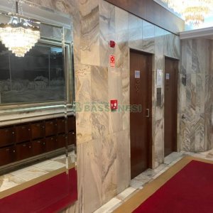 Apartamento com 200m², 3 dormitórios, 1 vaga, no bairro Centro em Caxias do Sul para Comprar