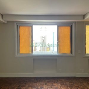 Apartamento com 200m², 3 dormitórios, 1 vaga, no bairro Centro em Caxias do Sul para Comprar