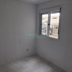 Apartamento com 41m², 2 dormitórios, 1 vaga, no bairro Parque Oasis em Caxias do Sul para Comprar