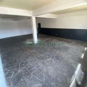 Loja com 70m², no bairro Arco Baleno em Caxias do Sul para Alugar