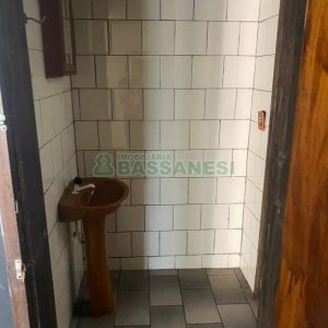 Loja com 70m², no bairro Arco Baleno em Caxias do Sul para Alugar