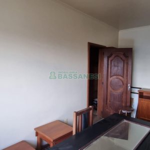 Sala com 38m², no bairro Centro em Caxias do Sul para Comprar
