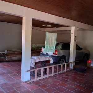 Casa com 195m², 3 dormitórios, 2 vagas, no bairro Galópolis em Caxias do Sul para Alugar
