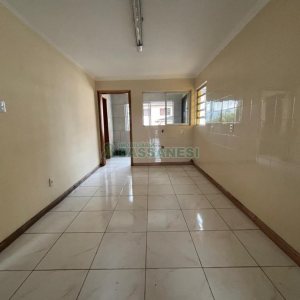 Casa com 250m², 3 dormitórios, 5 vagas, no bairro Jardim América em Caxias do Sul para Alugar