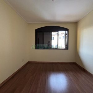 Casa com 250m², 3 dormitórios, 5 vagas, no bairro Jardim América em Caxias do Sul para Alugar