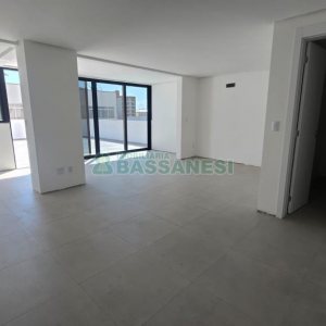 Kitinete com 106m², 1 dormitório, no bairro São Pelegrino em Caxias do Sul para Comprar