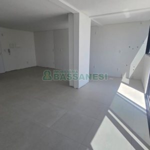 Kitinete com 106m², 1 dormitório, no bairro São Pelegrino em Caxias do Sul para Comprar