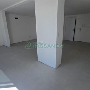 Kitinete com 106m², 1 dormitório, no bairro São Pelegrino em Caxias do Sul para Comprar