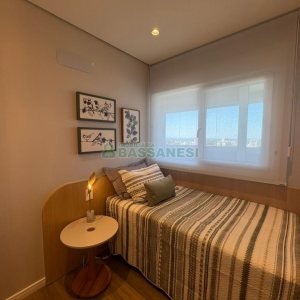 Apartamento com 129m², 3 dormitórios, 2 vagas, no bairro Petrópolis em Caxias do Sul para Comprar