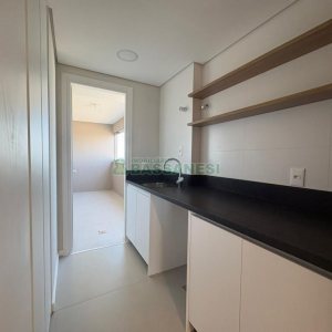 Apartamento com 129m², 3 dormitórios, 2 vagas, no bairro Petrópolis em Caxias do Sul para Comprar