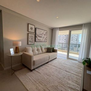 Apartamento com 110m², 3 dormitórios, 2 vagas, no bairro Petrópolis em Caxias do Sul para Comprar