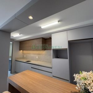 Apartamento com 110m², 3 dormitórios, 2 vagas, no bairro Petrópolis em Caxias do Sul para Comprar