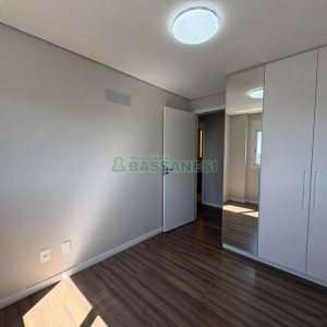 Apartamento com 110m², 3 dormitórios, 2 vagas, no bairro Petrópolis em Caxias do Sul para Comprar