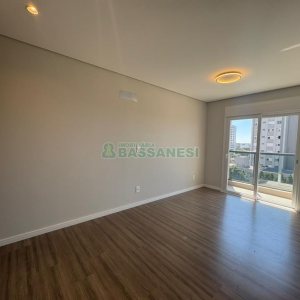 Apartamento com 110m², 3 dormitórios, 2 vagas, no bairro Petrópolis em Caxias do Sul para Comprar