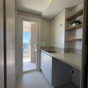 Apartamento com 110m², 3 dormitórios, 2 vagas, no bairro Petrópolis em Caxias do Sul para Comprar