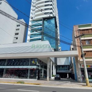 Apto Mobiliado com 60m², 1 dormitório, 1 vaga, no bairro Lourdes em Caxias do Sul para Alugar