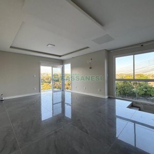 Casa com 160m², 3 dormitórios, no bairro Charqueadas em Caxias do Sul para Alugar