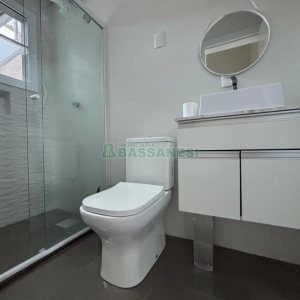 Casa com 160m², 3 dormitórios, no bairro Charqueadas em Caxias do Sul para Alugar