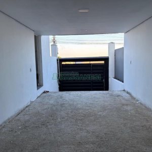 Casa com 160m², 3 dormitórios, no bairro Charqueadas em Caxias do Sul para Alugar