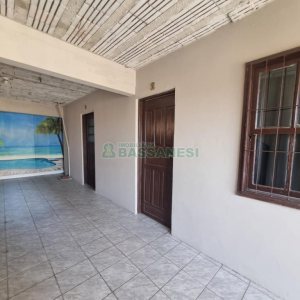 Kitinete com 30m², 1 dormitório, no bairro Planalto em Caxias do Sul para Alugar