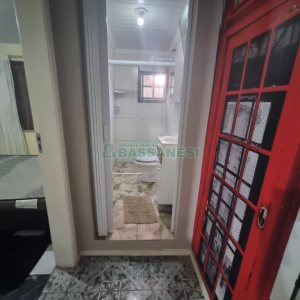 Kitinete com 30m², 1 dormitório, no bairro Planalto em Caxias do Sul para Alugar