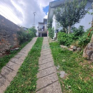 Casa com 150m², 3 dormitórios, 2 vagas, no bairro Planalto em Caxias do Sul para Alugar