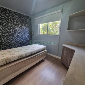 Casa com 150m², 3 dormitórios, 2 vagas, no bairro Planalto em Caxias do Sul para Alugar