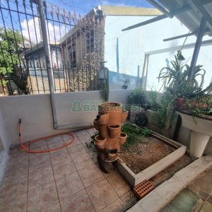 Casa com 150m², 3 dormitórios, 2 vagas, no bairro Planalto em Caxias do Sul para Alugar