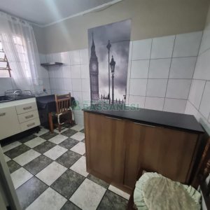 Kitinete com 30m², 1 dormitório, no bairro Planalto em Caxias do Sul para Alugar