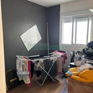 Apartamento com 55m², 2 dormitórios, 1 vaga, no bairro Vinhedos em Caxias do Sul para Alugar