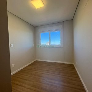 Apto Mobiliado com 110m², 3 dormitórios, 1 vaga, no bairro Petrópolis em Caxias do Sul para Alugar