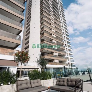 Apartamento com 110m², 3 dormitórios, 1 vaga, no bairro Petrópolis em Caxias do Sul para Alugar