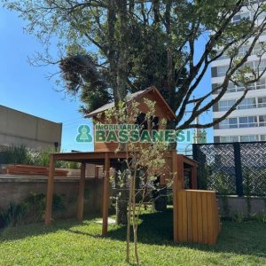 Apartamento com 110m², 3 dormitórios, 1 vaga, no bairro Petrópolis em Caxias do Sul para Alugar