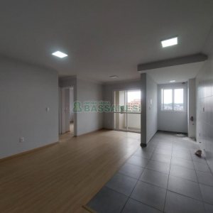 Apartamento com 55m², 2 dormitórios, 1 vaga, no bairro Panazzolo em Caxias do Sul para Alugar