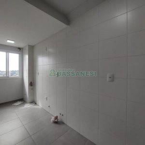 Apartamento com 55m², 2 dormitórios, 1 vaga, no bairro Panazzolo em Caxias do Sul para Alugar