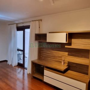 Apartamento com 73m², 2 dormitórios, 1 vaga, no bairro Pio X em Caxias do Sul para Comprar