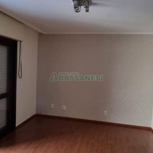 Apartamento com 73m², 2 dormitórios, 1 vaga, no bairro Pio X em Caxias do Sul para Comprar
