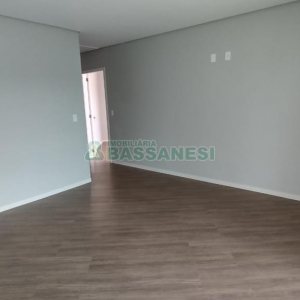 Casa com 148m², 3 dormitórios, 2 vagas, no bairro Santa Corona em Caxias do Sul para Comprar