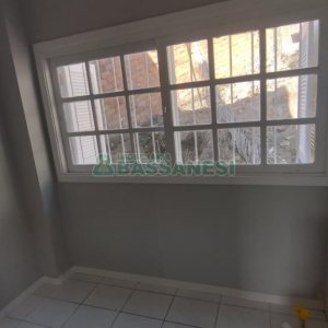Casa com 148m², 3 dormitórios, 2 vagas, no bairro Santa Corona em Caxias do Sul para Comprar