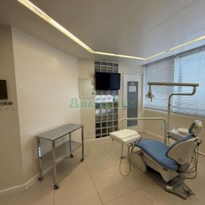 Sala com 75m², no bairro Lourdes em Caxias do Sul para Comprar