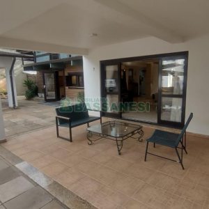 Casa com 301m², 6 dormitórios, 2 vagas, no bairro Ana Rech em Caxias do Sul para Comprar