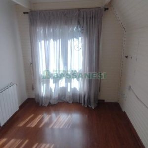 Casa com 301m², 6 dormitórios, 2 vagas, no bairro Ana Rech em Caxias do Sul para Comprar