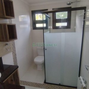 Casa com 301m², 6 dormitórios, 2 vagas, no bairro Ana Rech em Caxias do Sul para Comprar