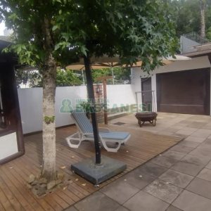 Casa com 301m², 6 dormitórios, 2 vagas, no bairro Ana Rech em Caxias do Sul para Comprar