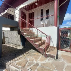 Casa com 90m², 2 dormitórios, 1 vaga, no bairro Jardim Eldorado em Caxias do Sul para Alugar