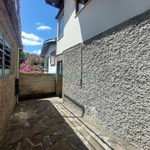 Casa com 90m², 2 dormitórios, 1 vaga, no bairro Jardim Eldorado em Caxias do Sul para Alugar