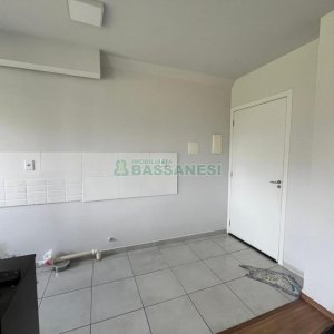 Apartamento com 52m², 2 dormitórios, 1 vaga, no bairro Belo Horizonte em Caxias do Sul para Alugar